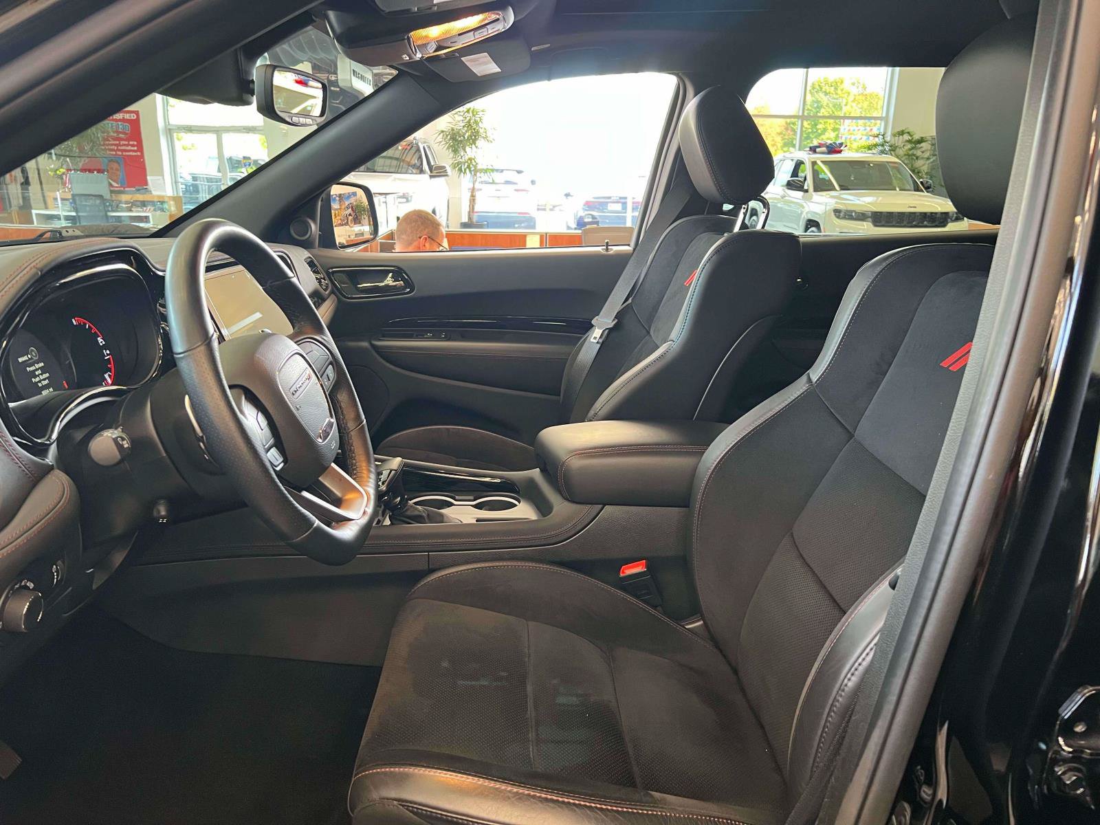 Used 2025 Dodge Durango GT AWD/4WD image 27