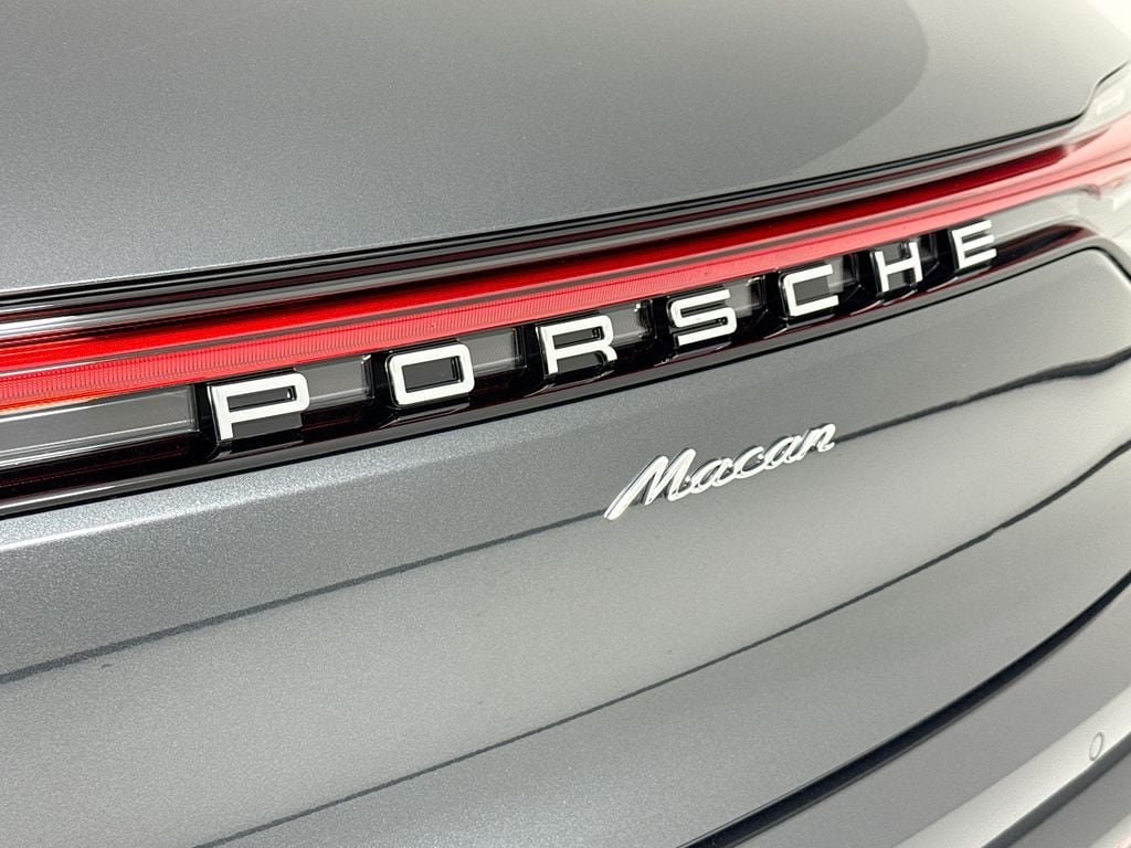 New 2026 Porsche Macan AWD/4WD image 37