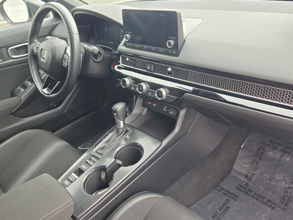 Used 2023 Honda Civic Sport image 5