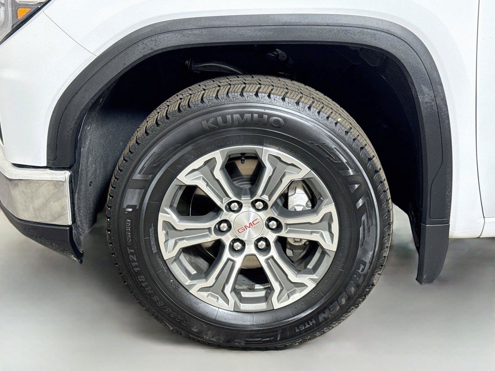 Certified 2025 GMC Sierra 1500 SLT RWD image 29