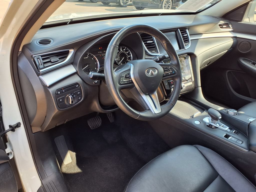 Used 2021 INFINITI QX50 Luxe FWD image 18