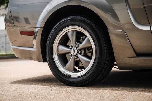 Used 2005 Ford Mustang GT Premium RWD image 58