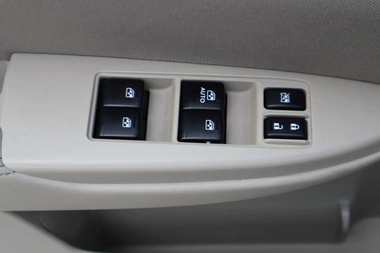 Used 2014 Subaru Outback 2.5i AWD/4WD image 21