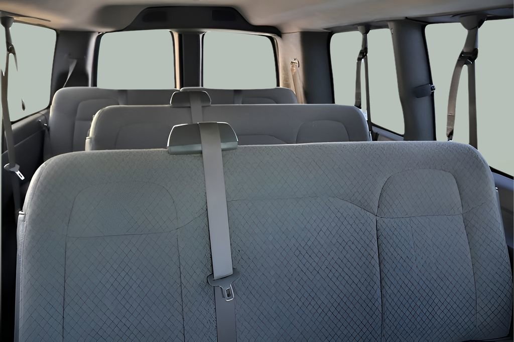 Used 2021 Chevrolet Express 3500 LT w/ LT Preferred Equipment Group RWD image 18