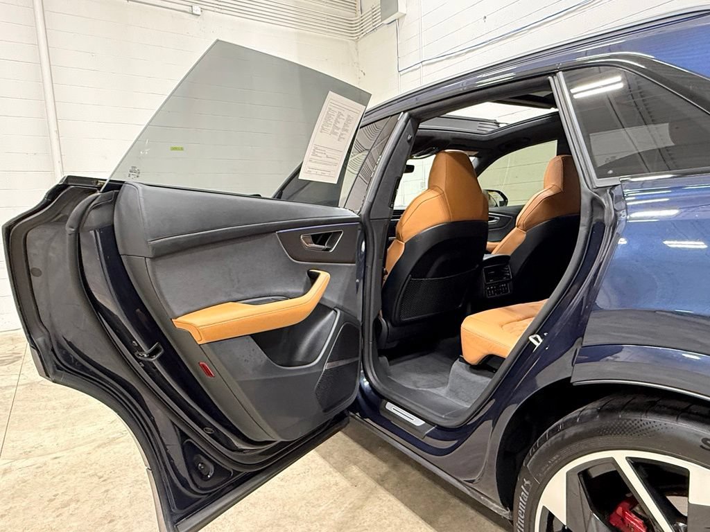Used 2024 Audi RS Q8 AWD/4WD image 61