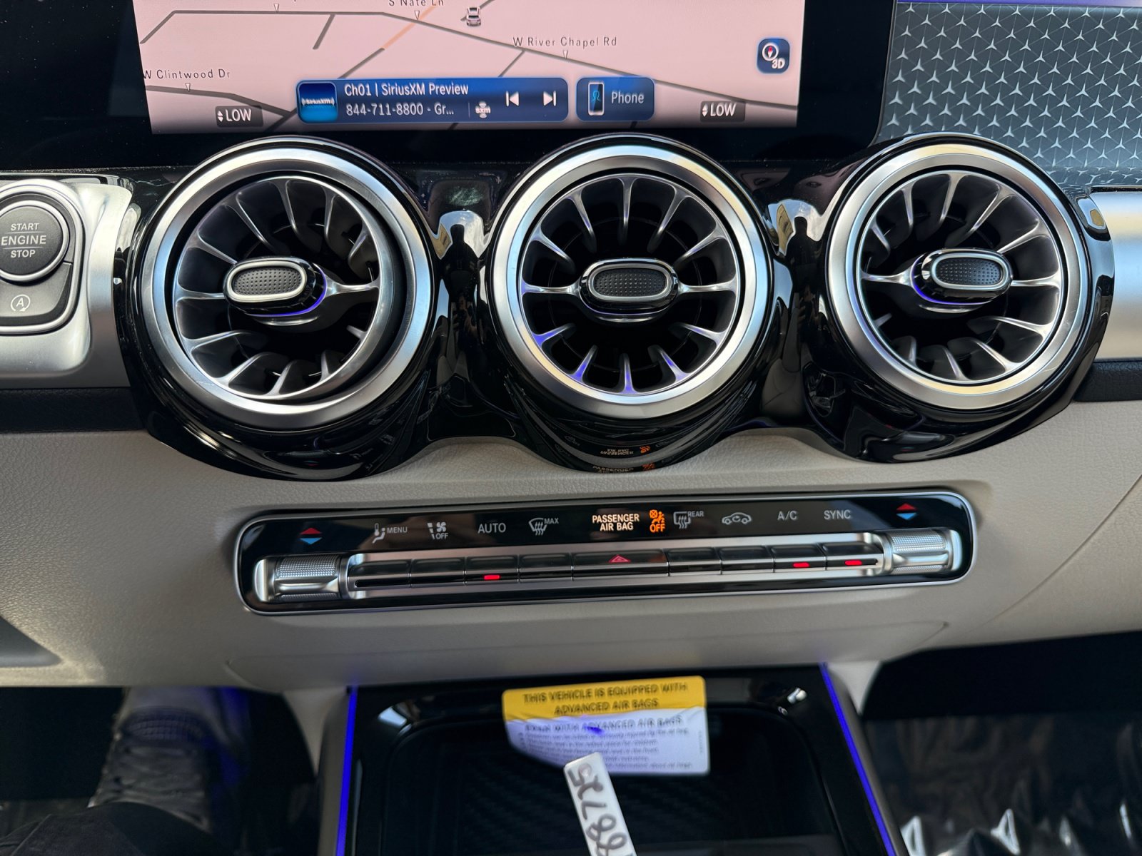 New 2026 Mercedes-Benz GLB 250 4MATIC image 31