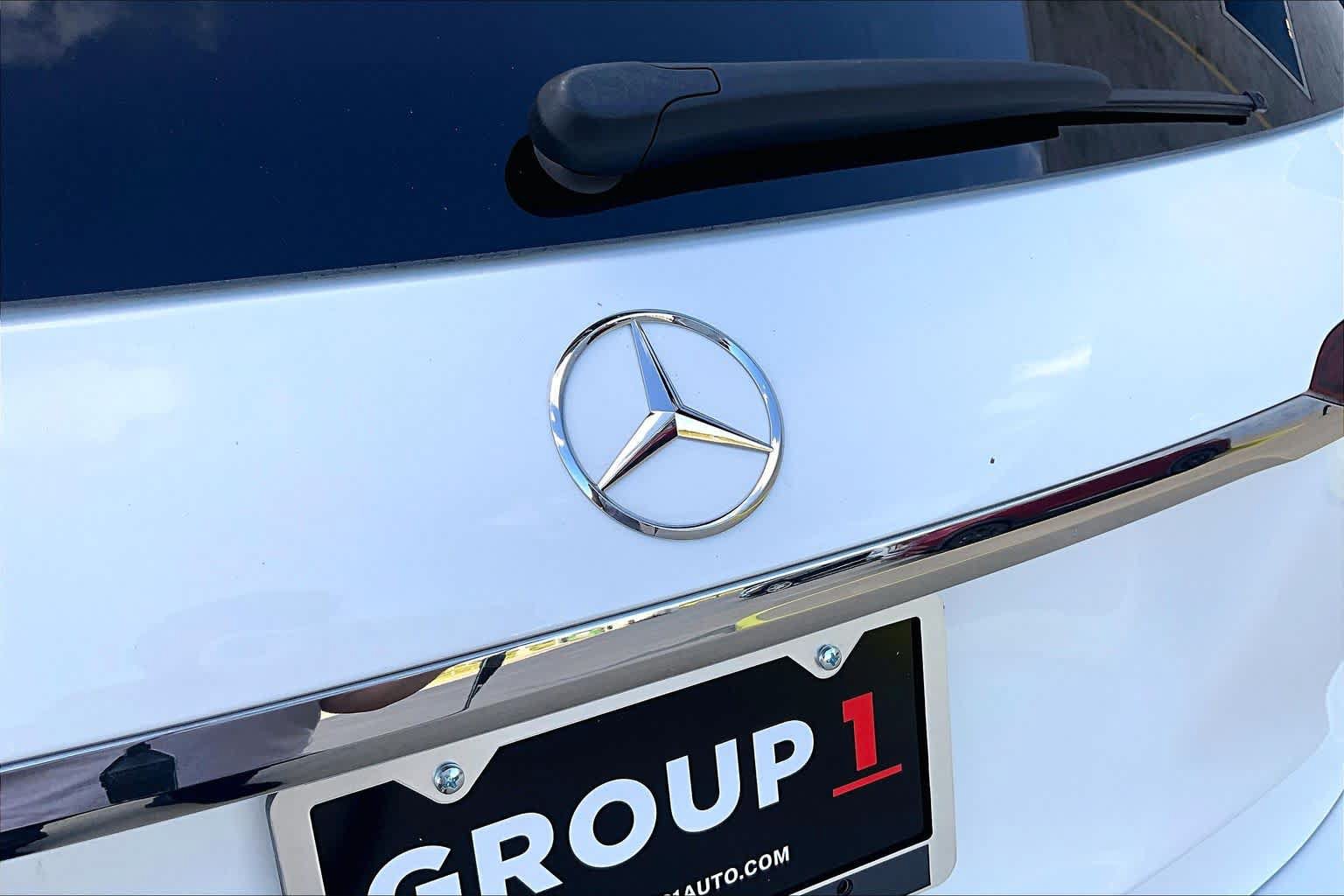 Used 2024 Mercedes-Benz GLE 350 4MATIC w/ AMG Line Exterior image 10