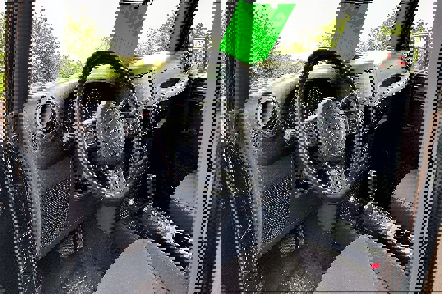 Used 2018 Jeep Wrangler Unlimited Sport w/ Connectivity Group image 14