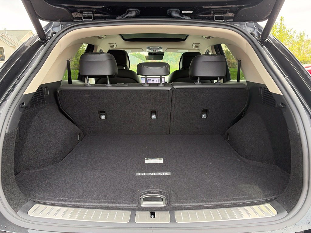 Certified 2026 Genesis GV70 2.5T Select AWD/4WD image 13