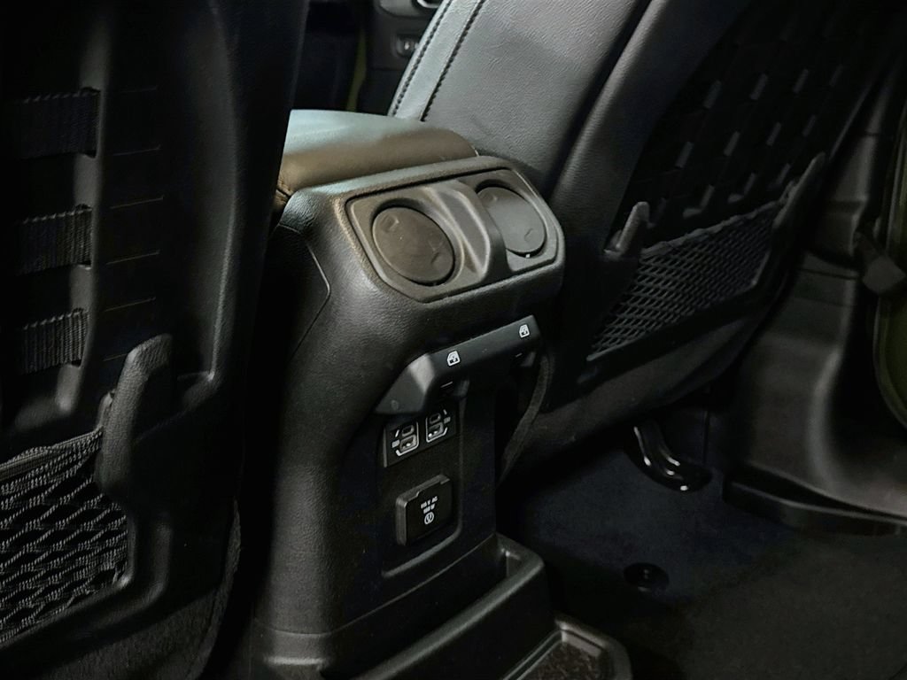 Used 2023 Jeep Wrangler Unlimited Rubicon 392 w/ Xtreme Recon 35" Tire Package AWD/4WD image 30