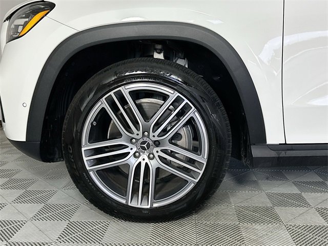 Certified 2024 Mercedes-Benz GLS 450 4MATIC image 32