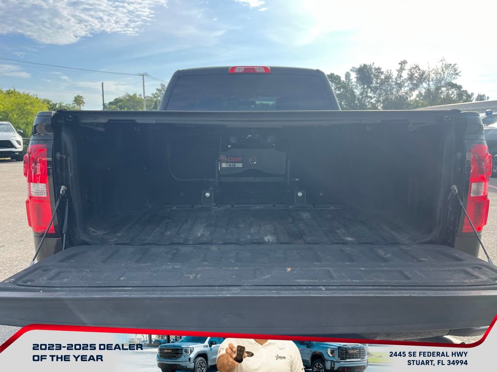 Used 2016 GMC Sierra 2500 SLT w/ All-Terrain HD Package AWD/4WD image 27