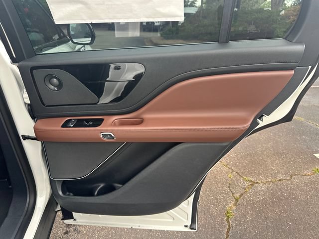 New 2026 Lincoln Aviator Reserve RWD image 16