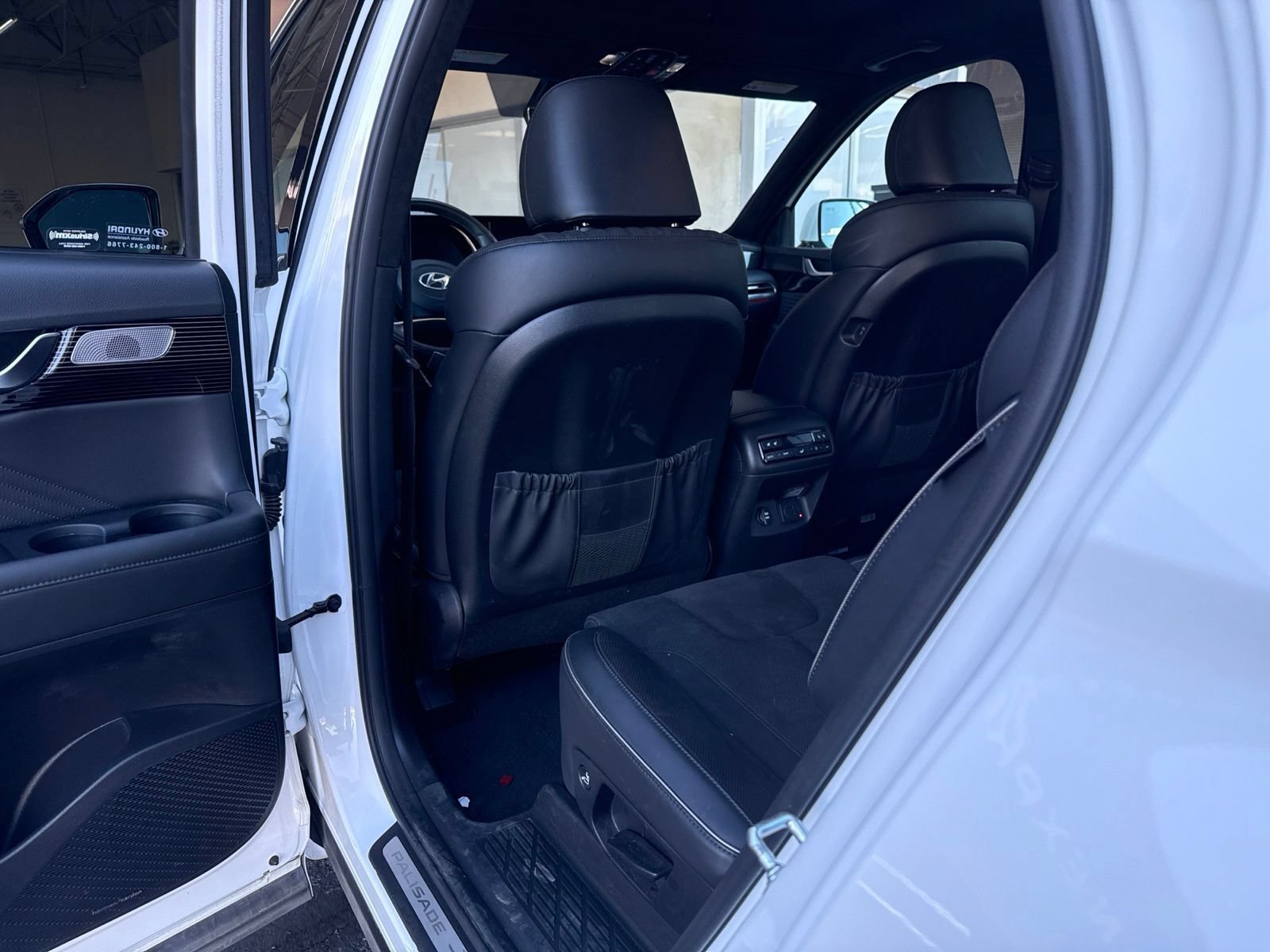 Used 2024 Hyundai Palisade Calligraphy AWD/4WD image 16