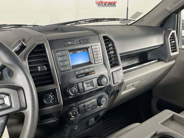 Used 2022 Ford F250 XL w/ Snow Plow/Camper Package image 19