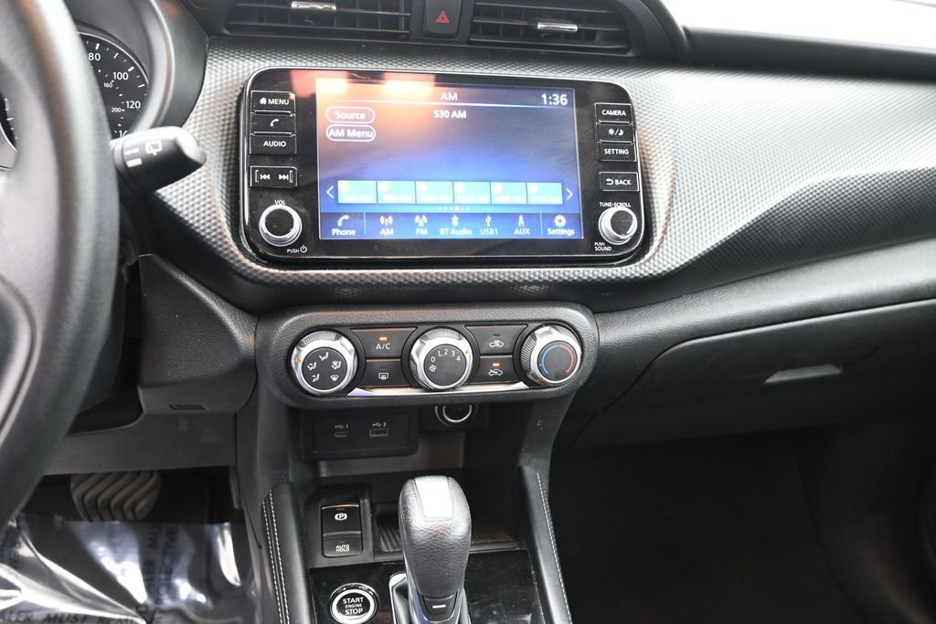 Used 2023 Nissan Kicks SV FWD image 19