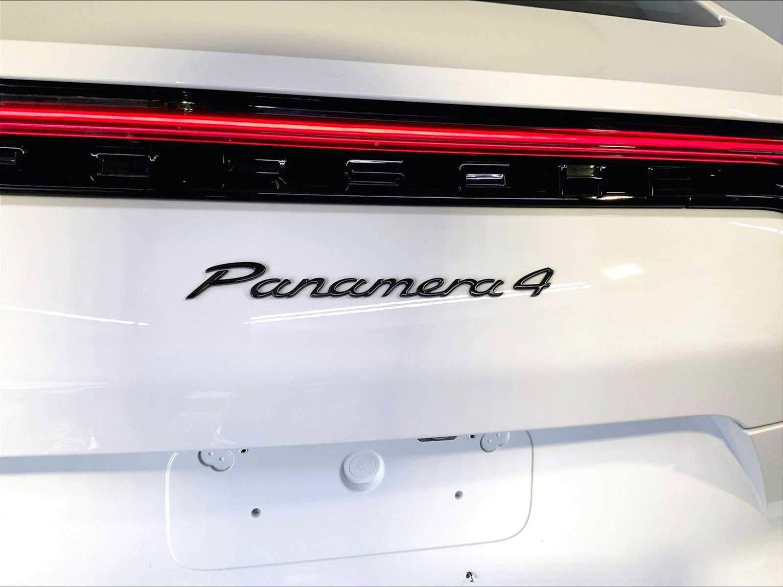 Certified 2023 Porsche Panamera 4 Platinum Edition AWD/4WD image 35