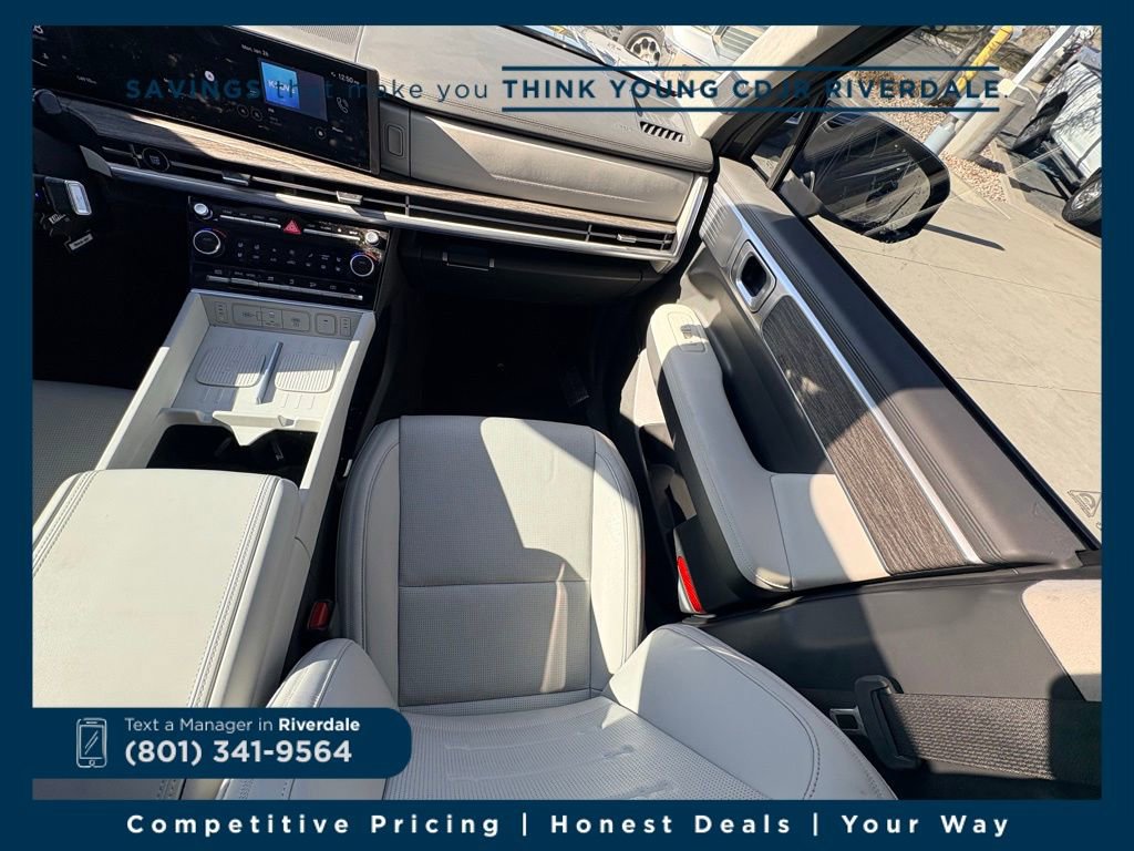 Used 2024 Hyundai Santa Fe Calligraphy image 13