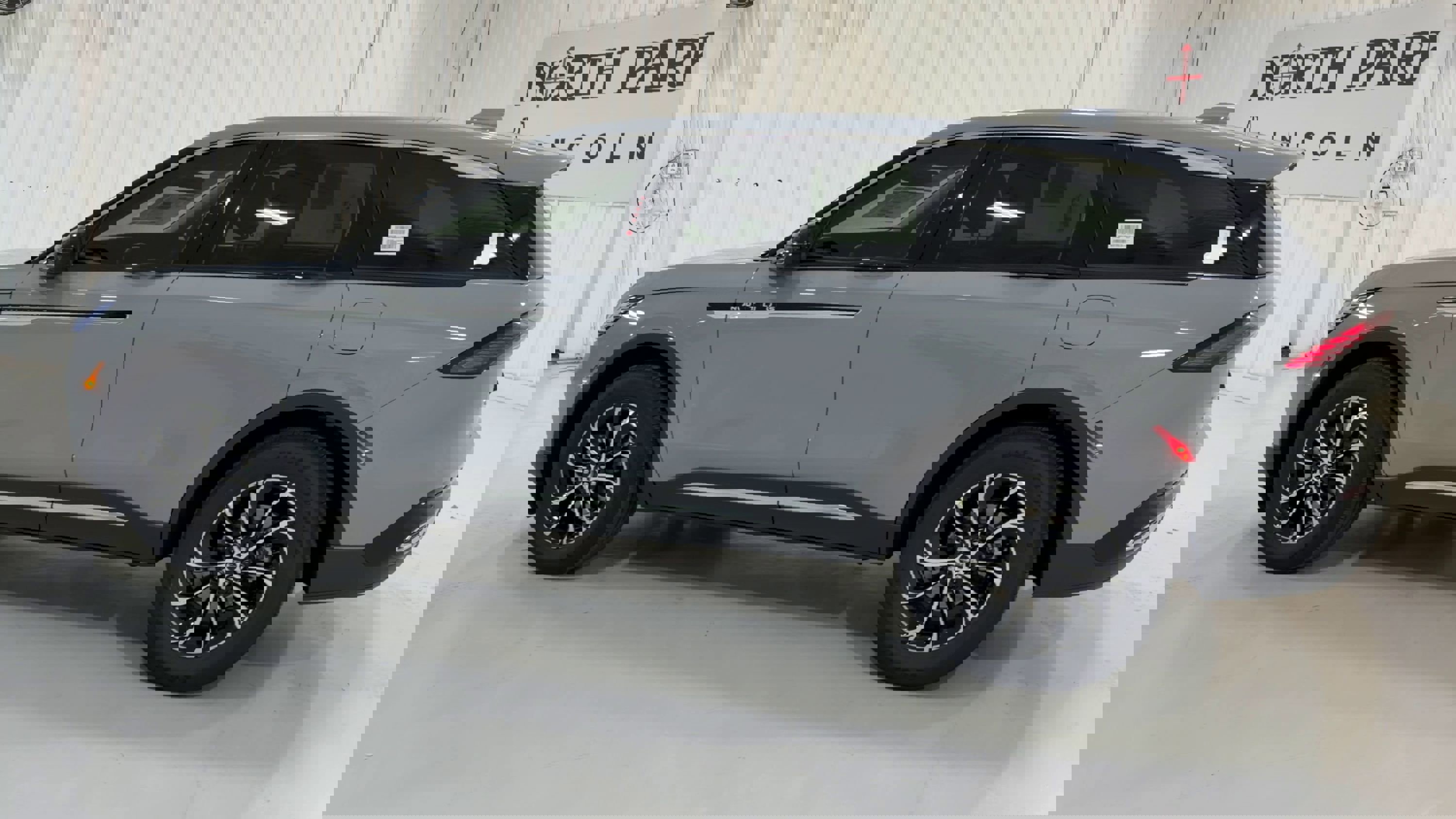 New 2026 Lincoln Nautilus Premier AWD/4WD image 7