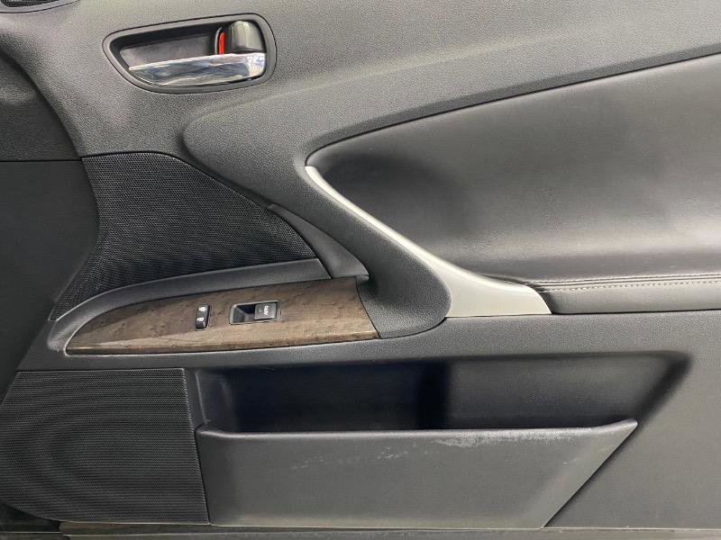 Used 2013 Lexus IS 250C image 12