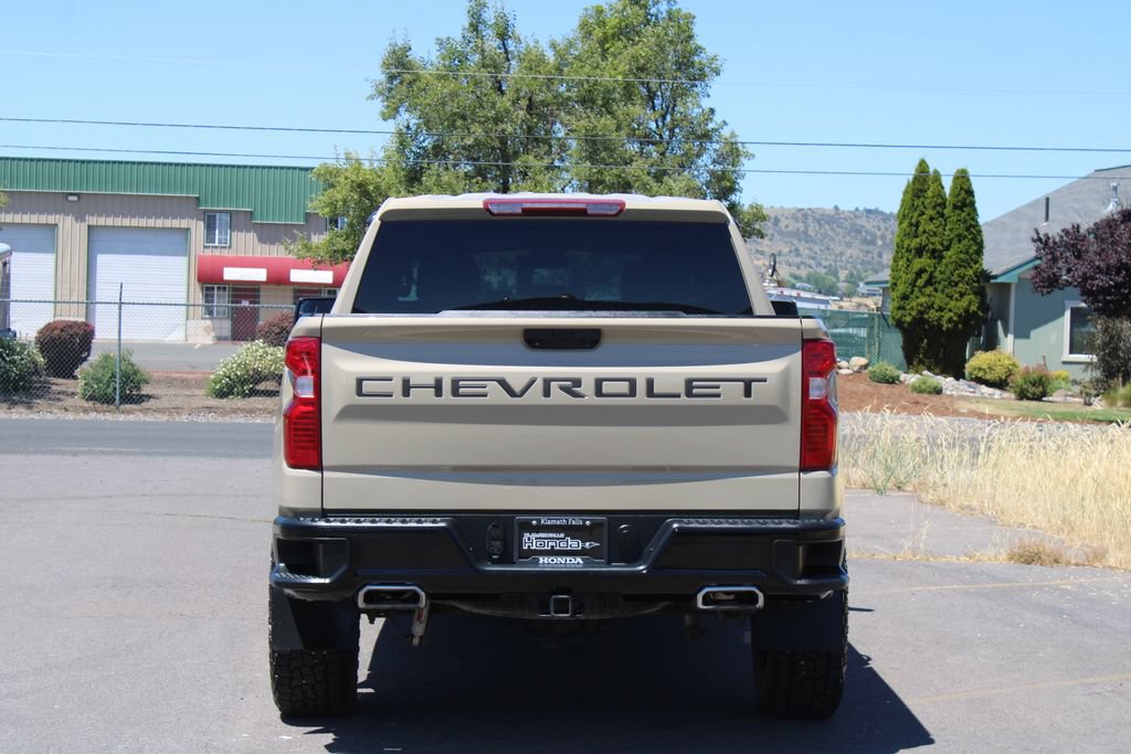Used 2022 Chevrolet Silverado 1500 Custom Trail Boss AWD/4WD image 5