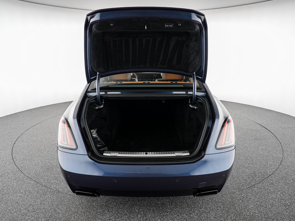 New 2027 Rolls-Royce Ghost Black Badge AWD/4WD image 34