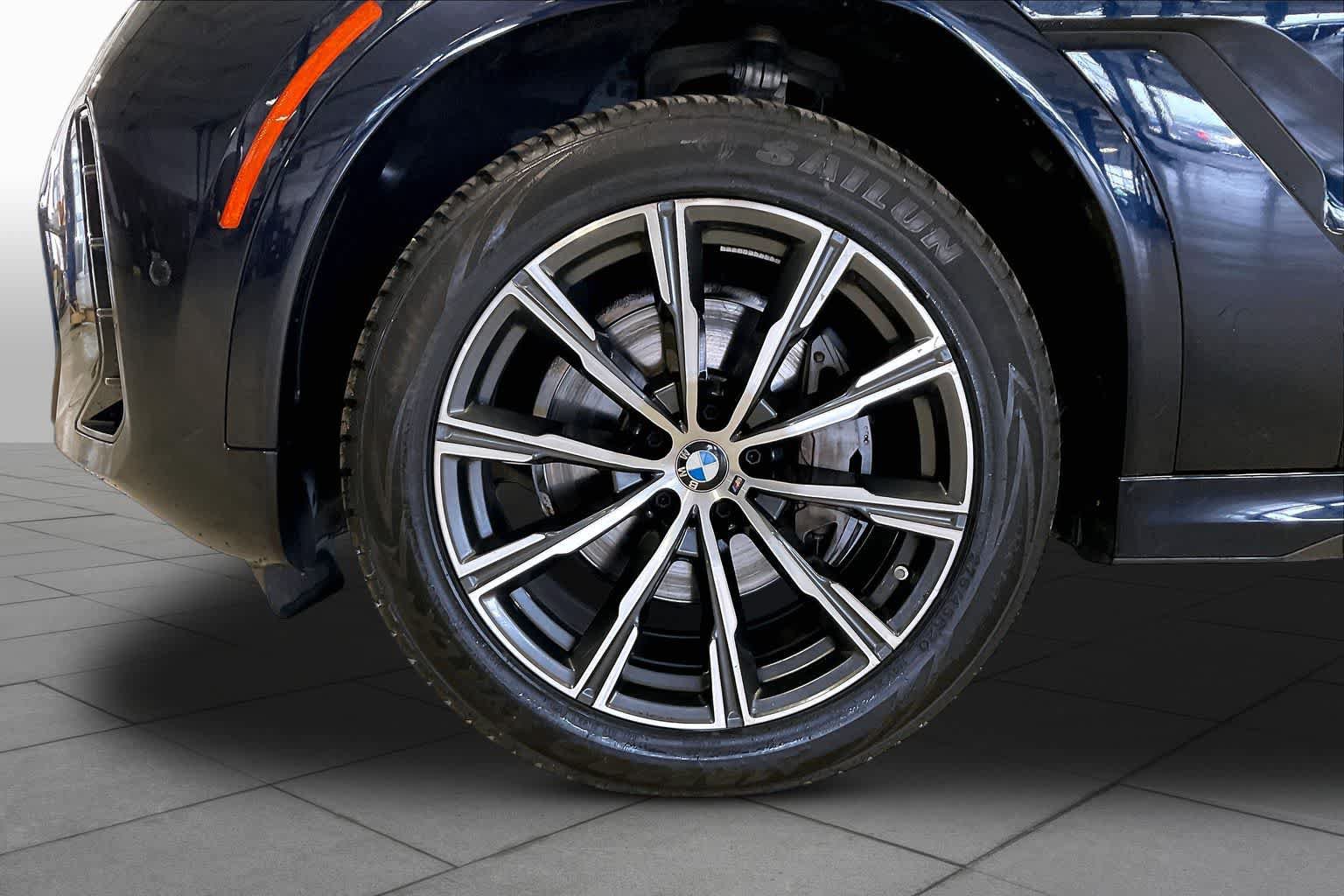 Used 2025 BMW X6 xDrive40i AWD/4WD image 10
