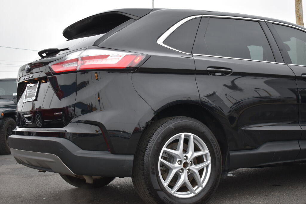 Used 2023 Ford Edge SEL image 9