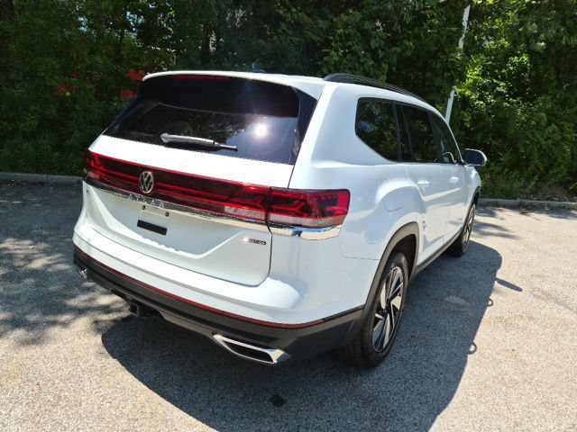 Used 2025 Volkswagen Atlas SE AWD/4WD image 8