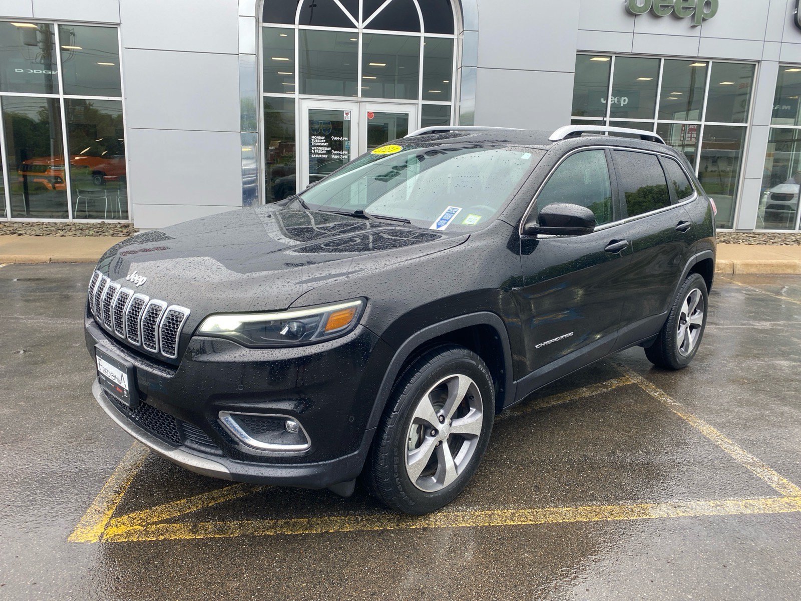 Used 2021 Jeep Cherokee Limited AWD/4WD video 1