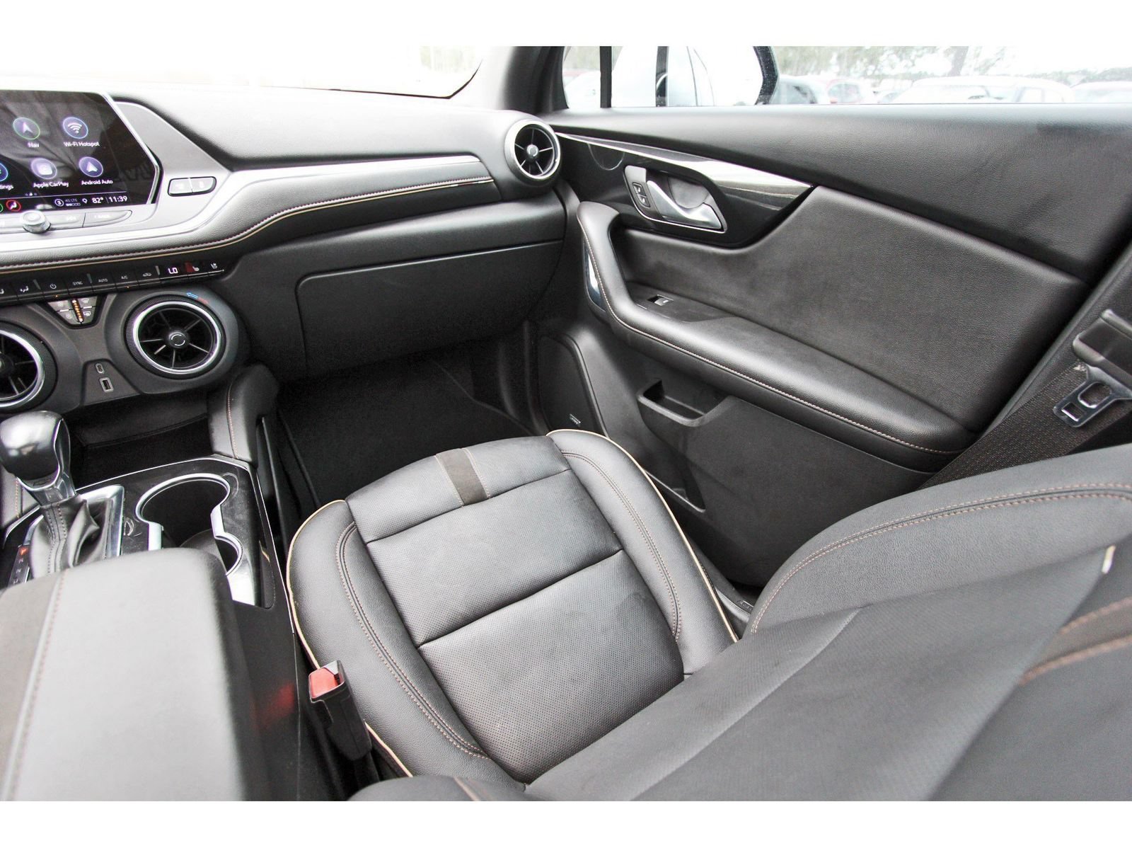 Used 2022 Chevrolet Blazer Premier w/ Enhanced Convenience Package FWD image 12