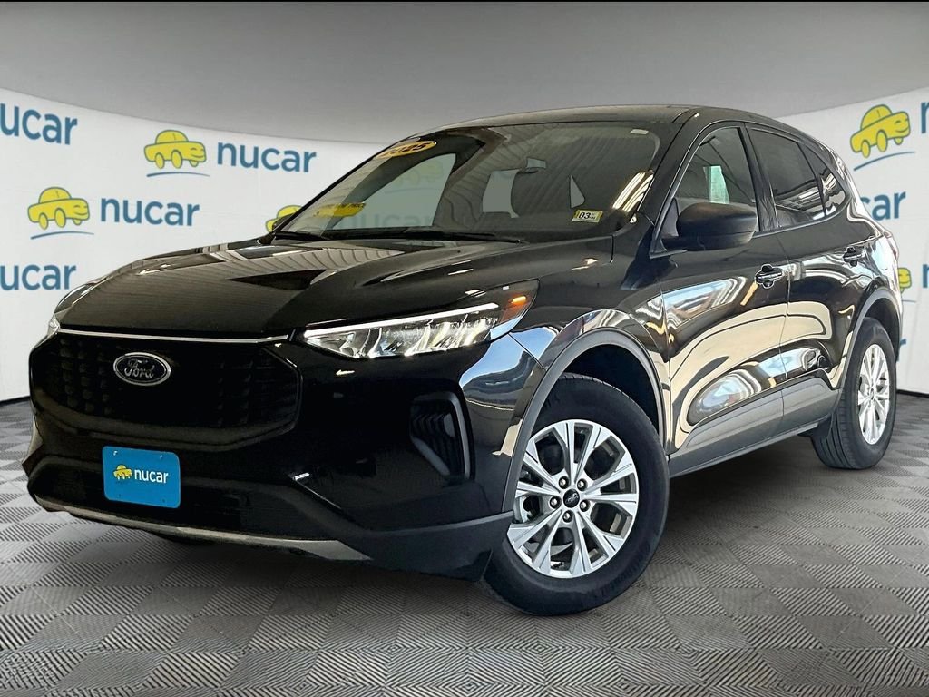 Used 2025 Ford Escape Active AWD/4WD image 3