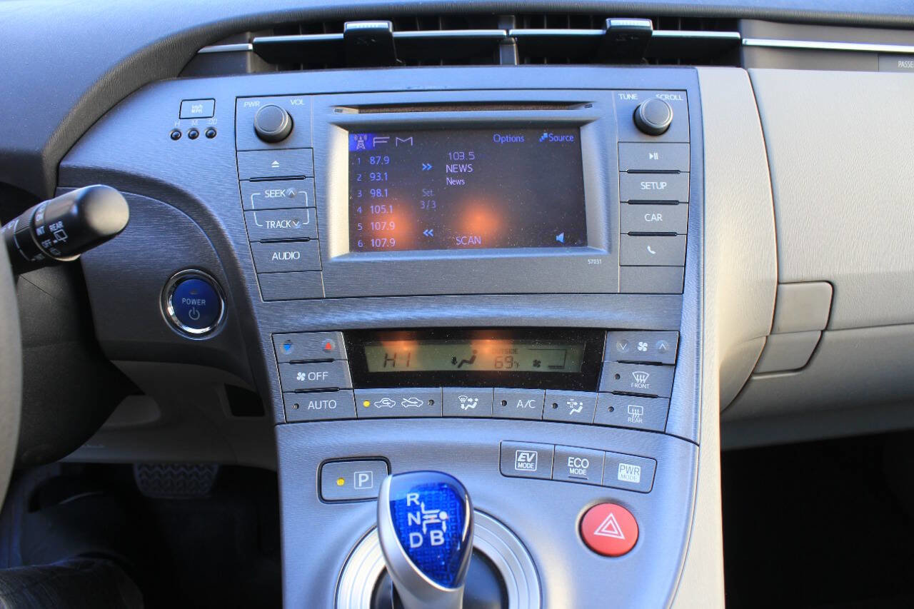 Used 2013 Toyota Prius Two image 20