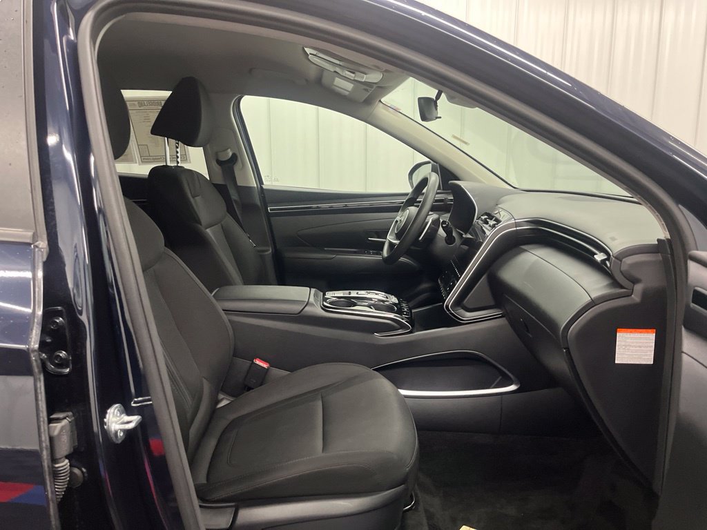 Used 2024 Hyundai Tucson Blue AWD/4WD image 10