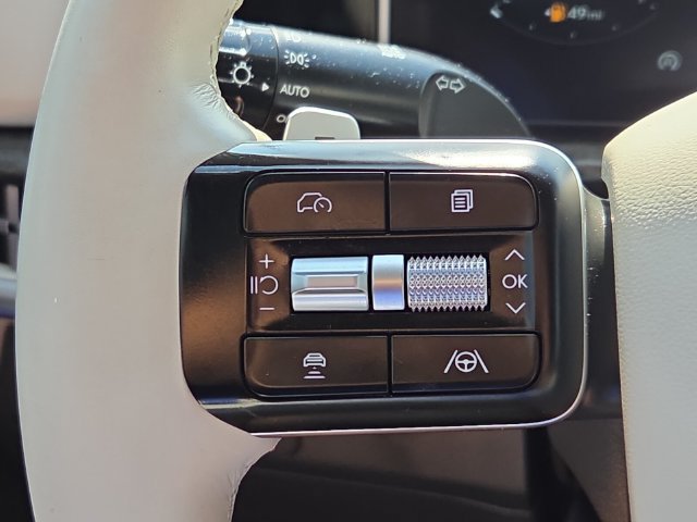 Certified 2024 Hyundai Santa Fe Limited FWD image 25