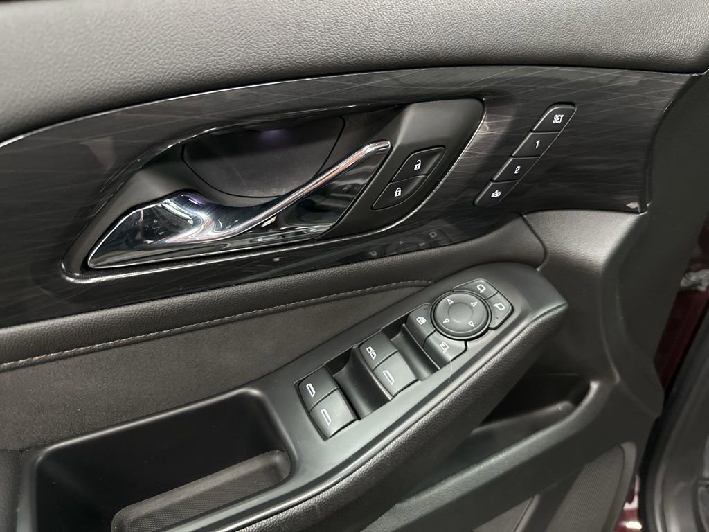 Used 2022 Chevrolet Traverse High Country AWD/4WD image 19