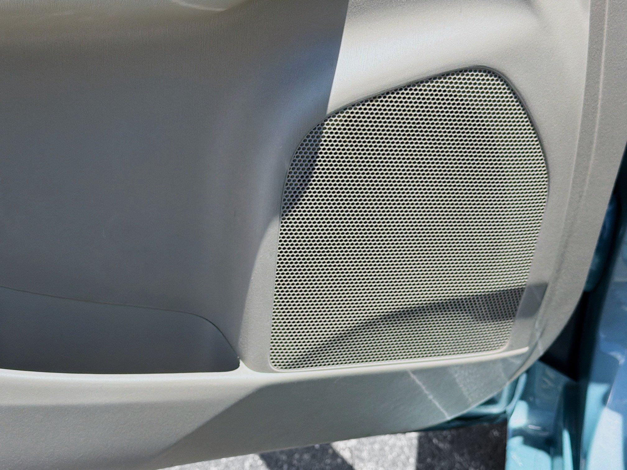 Used 2014 Toyota Prius V Two FWD image 21