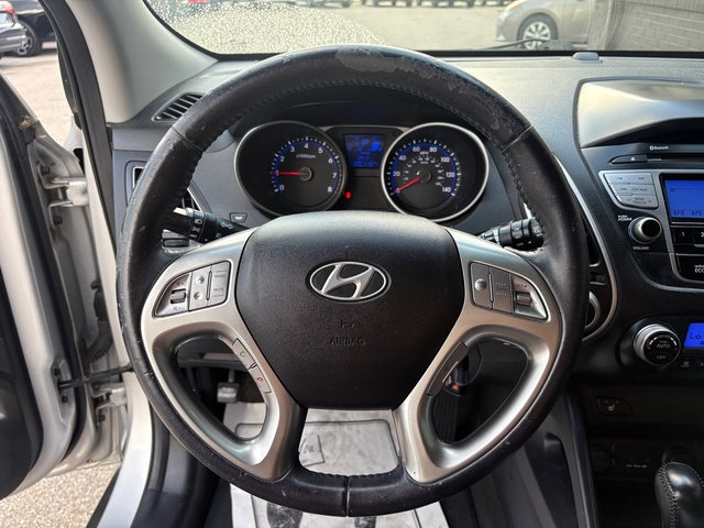 Used 2012 Hyundai Tucson Limited FWD image 21