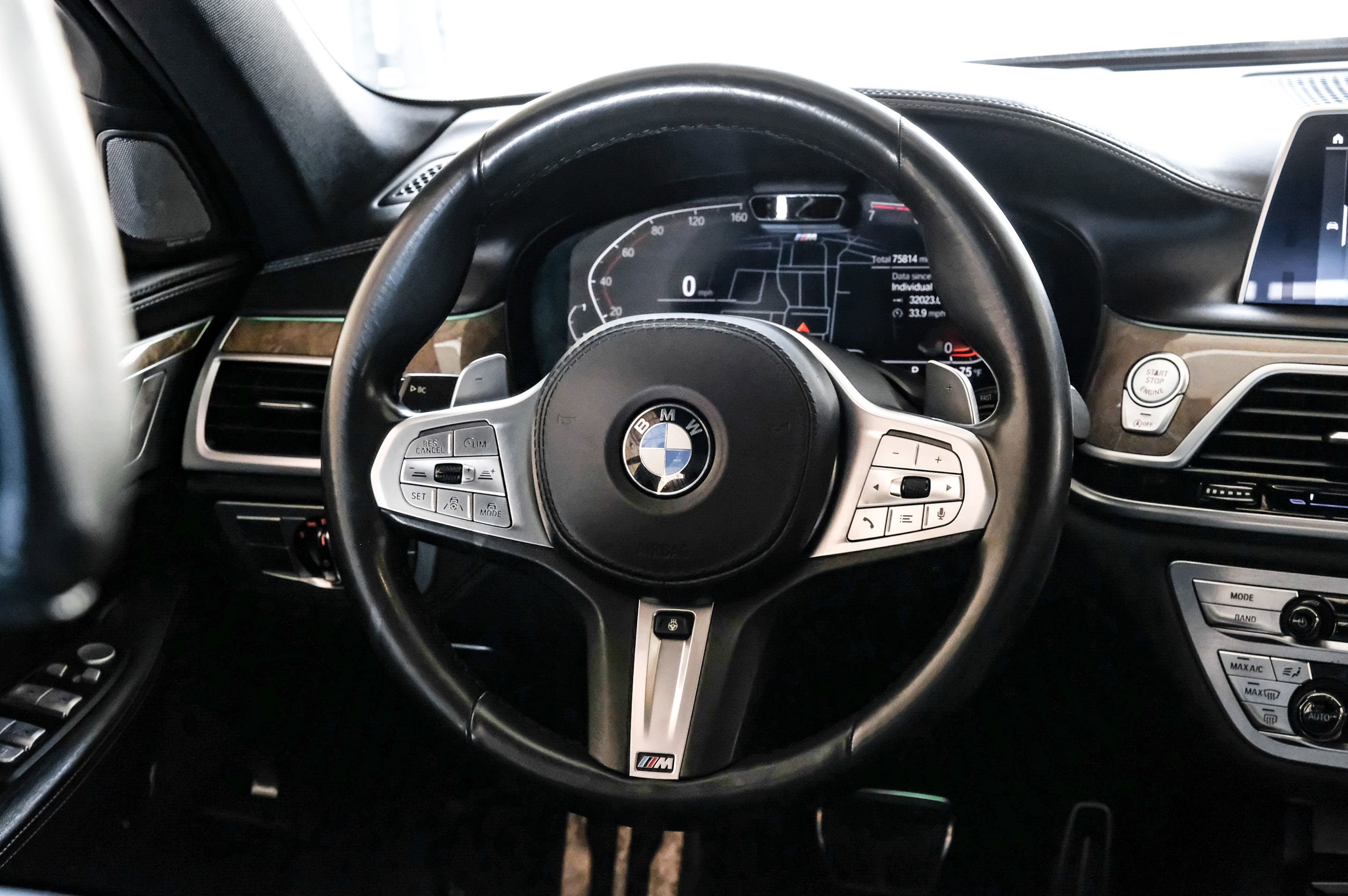 Used 2020 BMW 750i xDrive w/ Executive Package AWD/4WD image 16