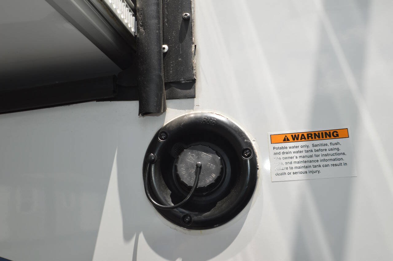 Used 2019 Ford E-450 and Econoline 450 Super Duty w/ Motorhome Prep Package RWD image 36