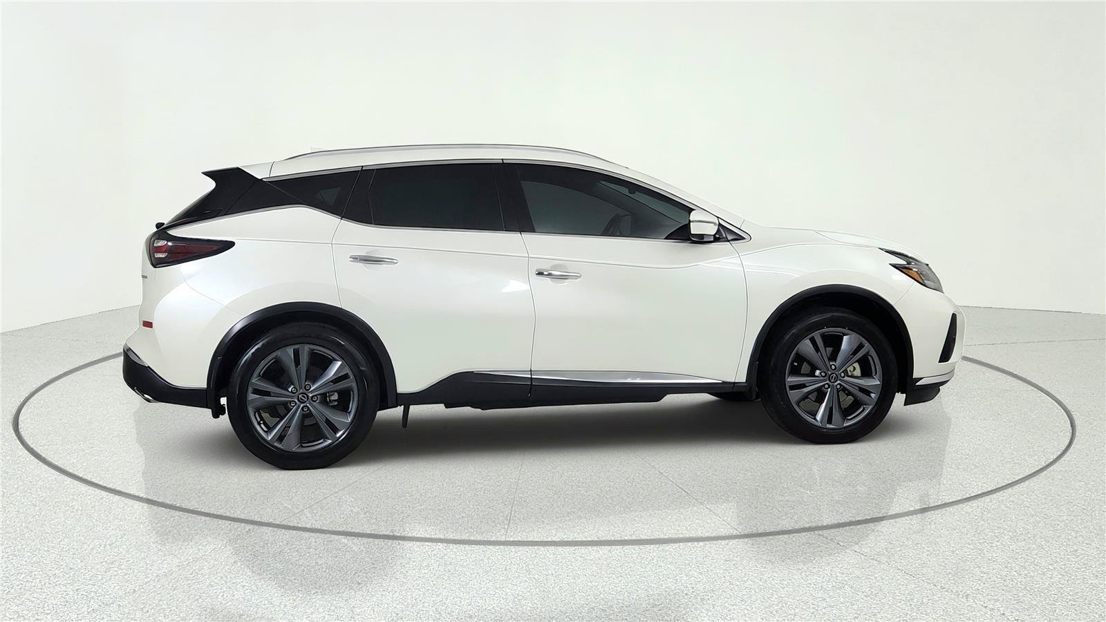 Used 2023 Nissan Murano Platinum w/ Cargo Package FWD image 7