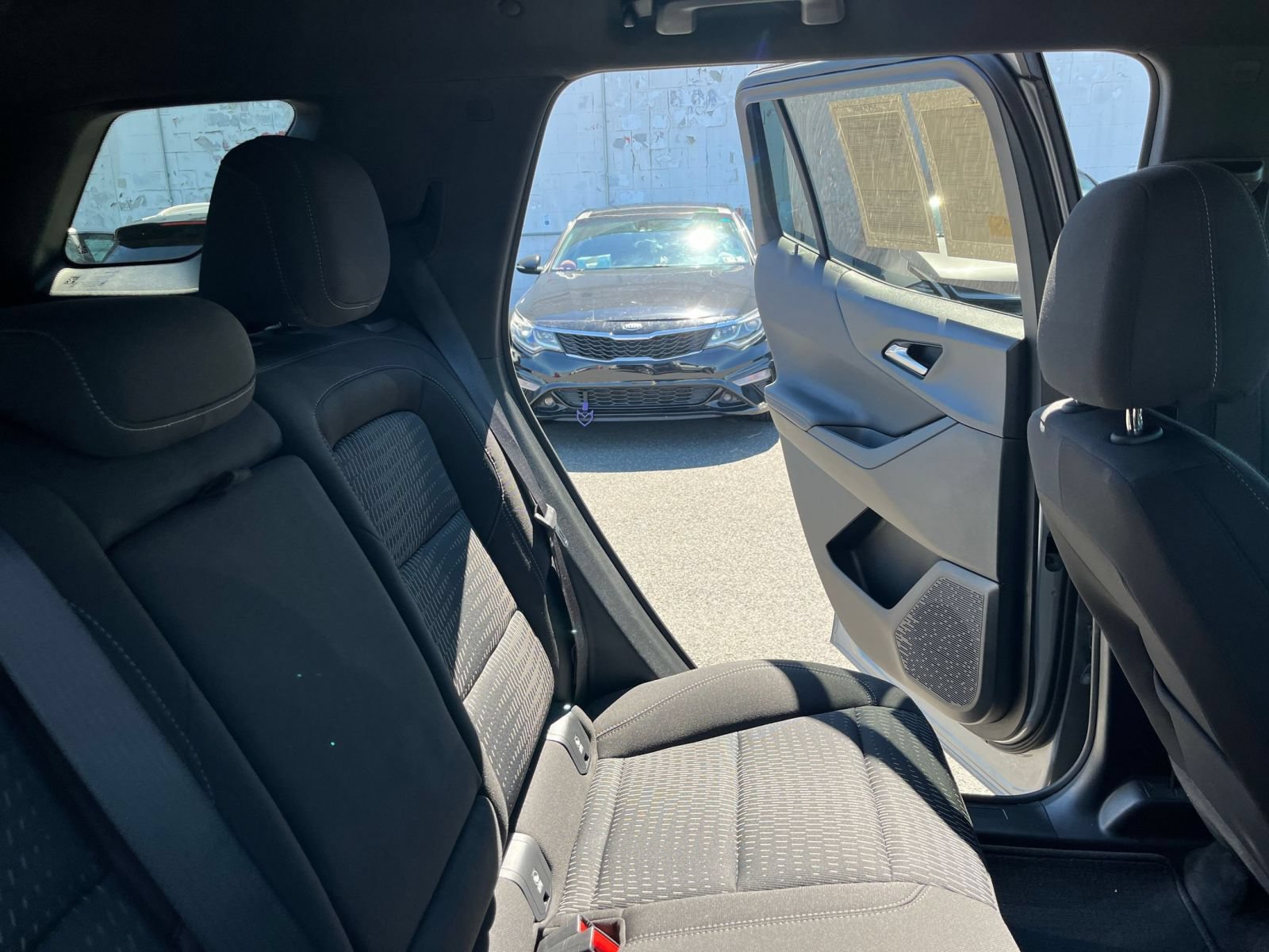 Used 2025 Chevrolet Equinox LT FWD image 37