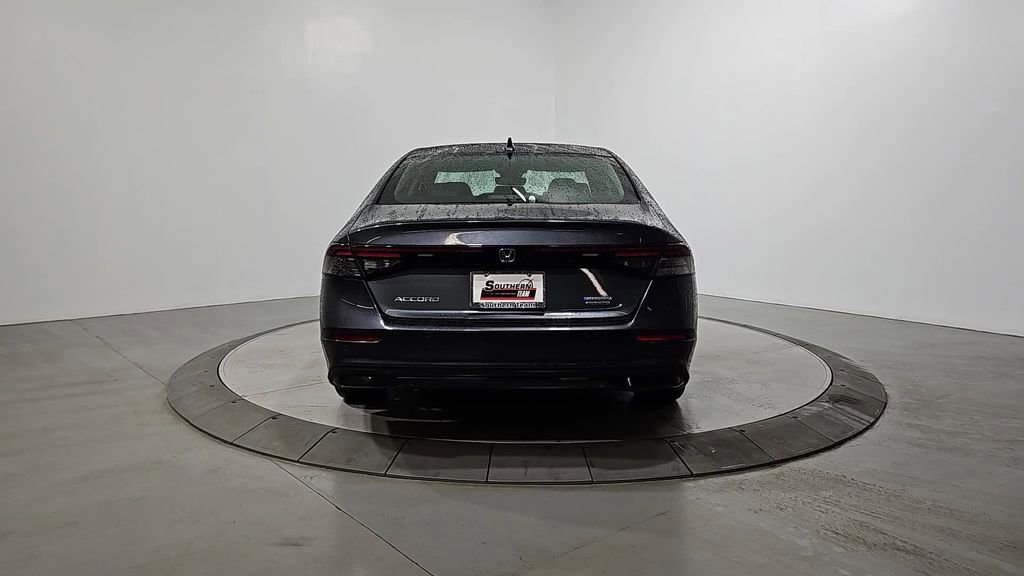 Used 2023 Honda Accord Touring image 4