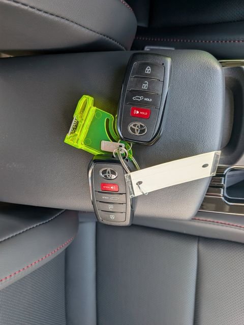 New 2026 Toyota Prius Plug-In Hybrid FWD image 34