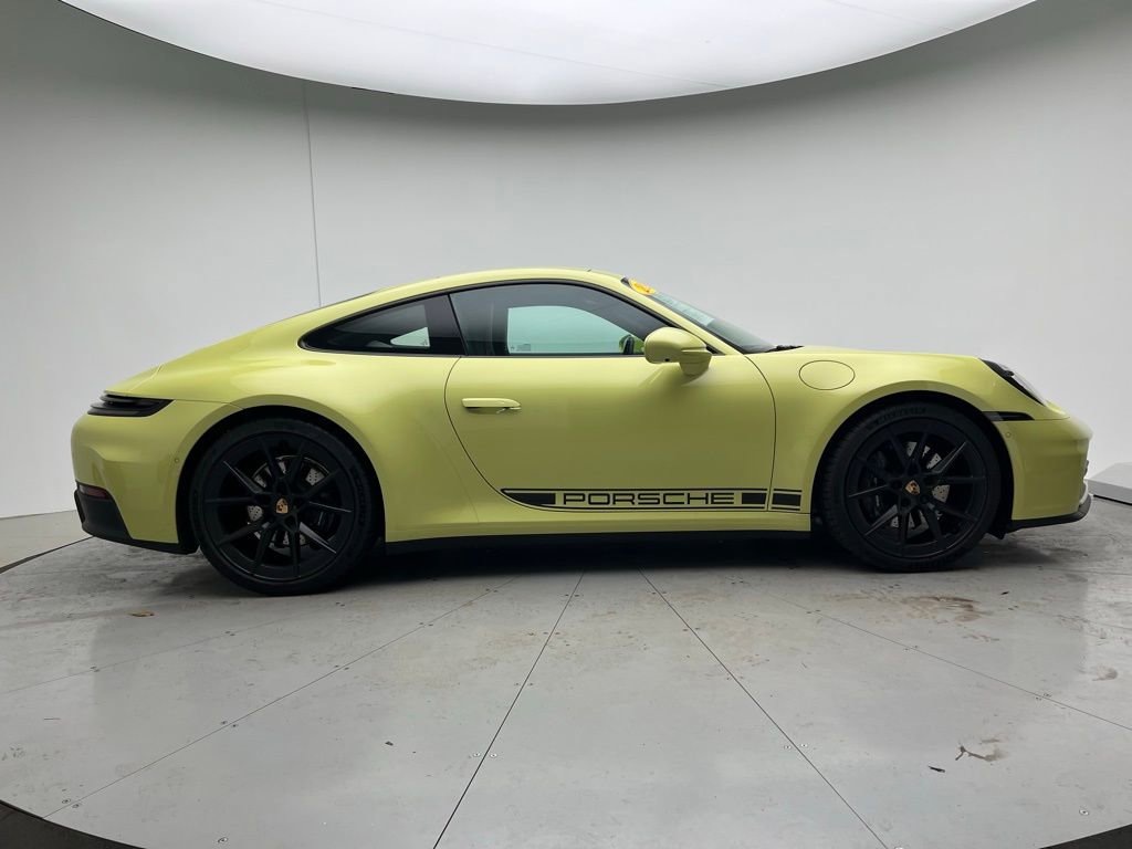 Certified 2025 Porsche 911 Carrera image 23