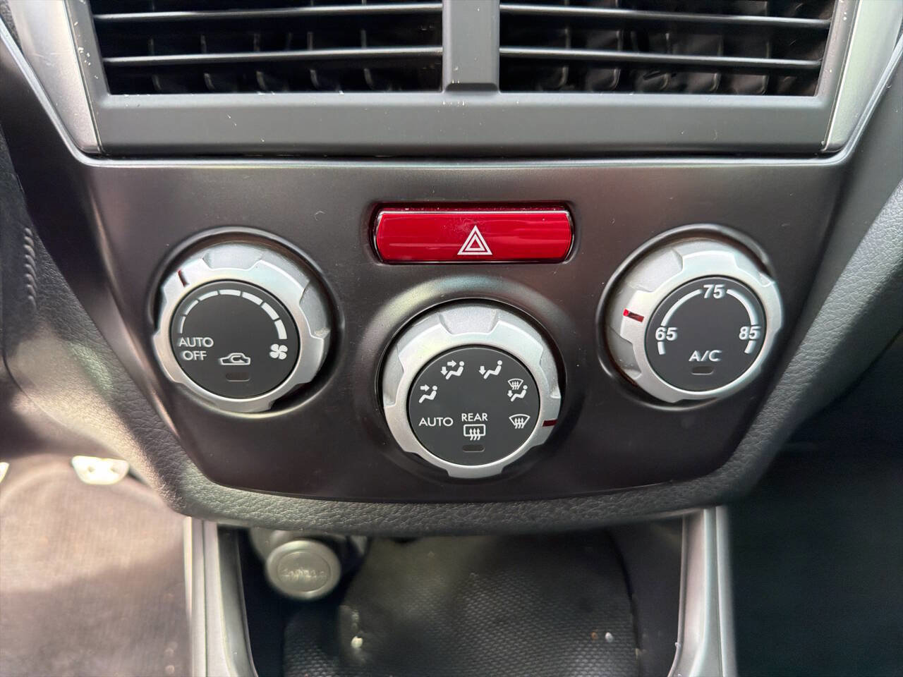 Used 2011 Subaru Impreza WRX Premium image 27