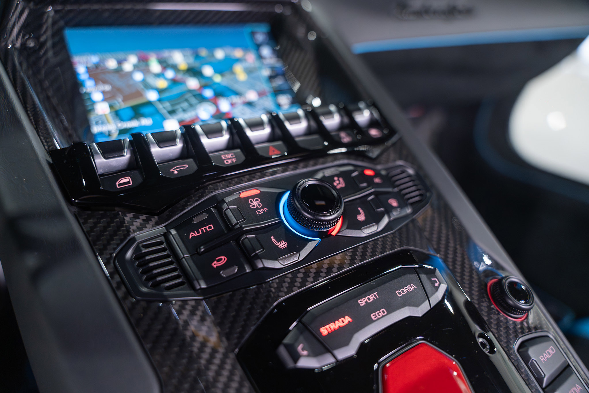 Used 2021 Lamborghini Aventador SVJ image 35