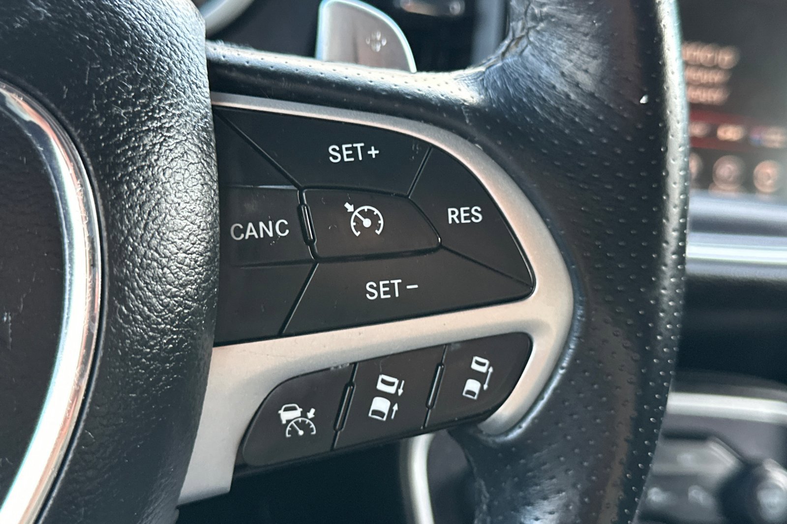 Used 2016 Dodge Challenger R/T Scat Pack image 38