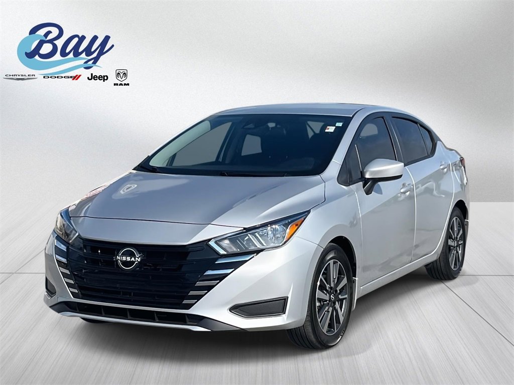 Used 2024 Nissan Versa SV w/ Trunk Package