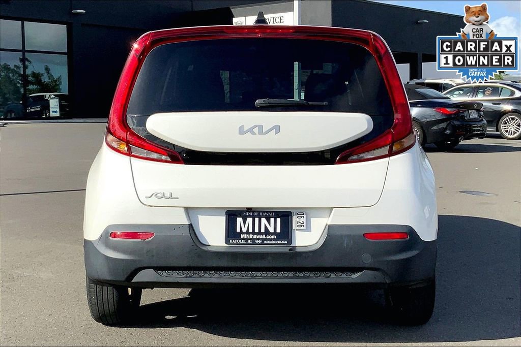 Used 2022 Kia Soul LX w/ Technology Package FWD image 4
